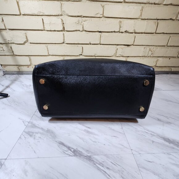 Like New Michael Kors Black Leather Shoulder Bag Purse - Picture 4 of 16